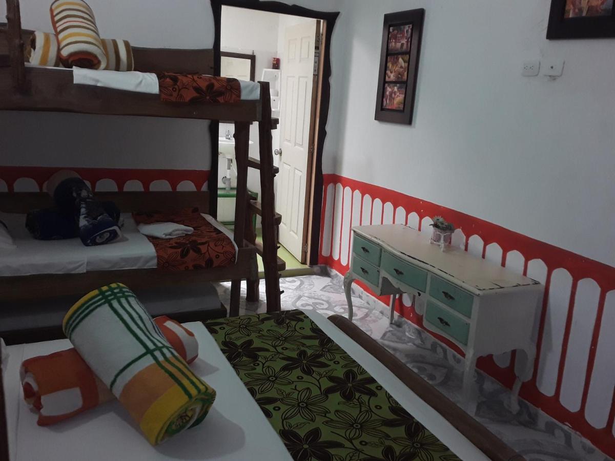 ホテル Casa Turistica Art-Velez サレント エクステリア 写真