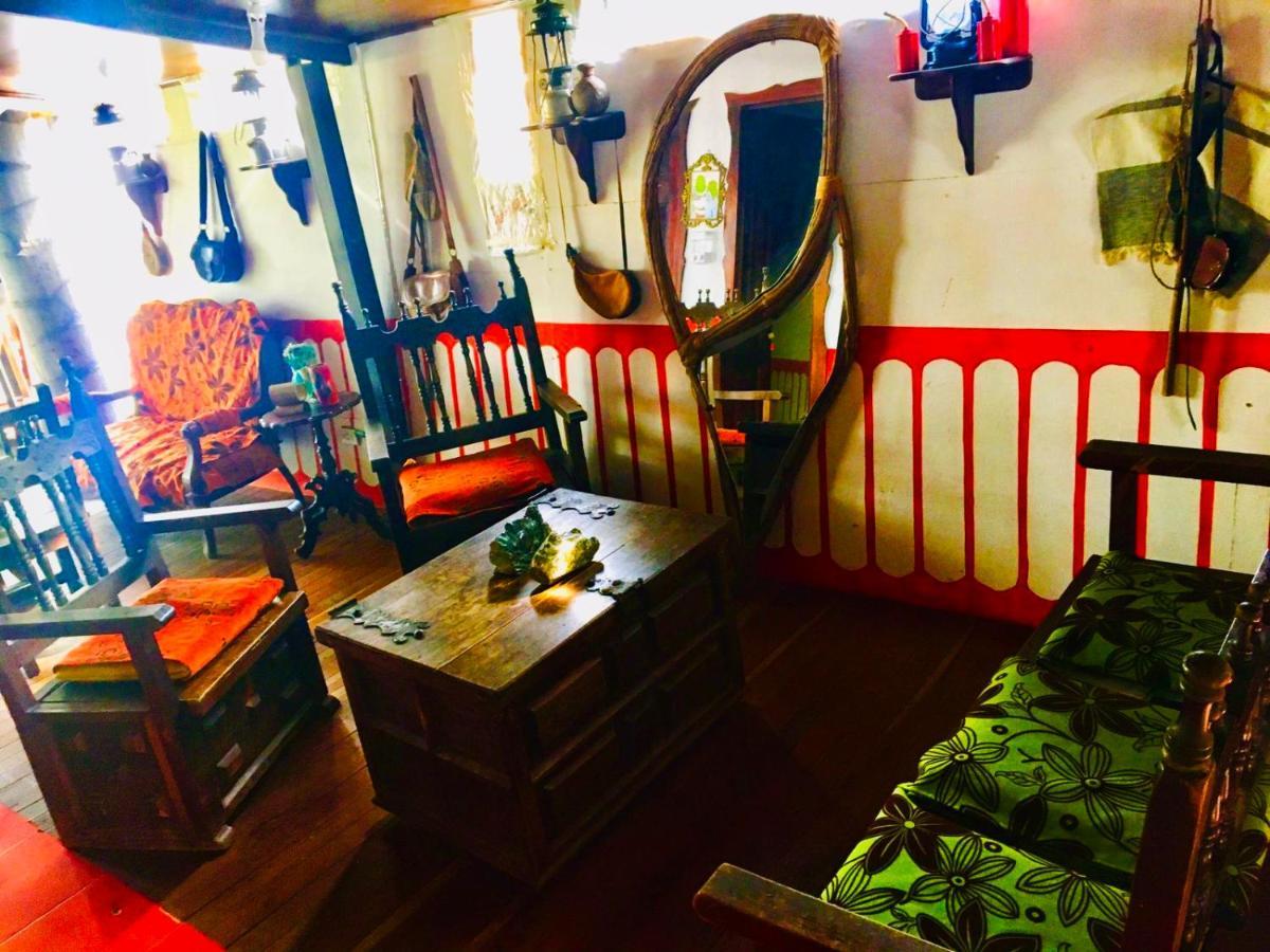 ホテル Casa Turistica Art-Velez サレント エクステリア 写真