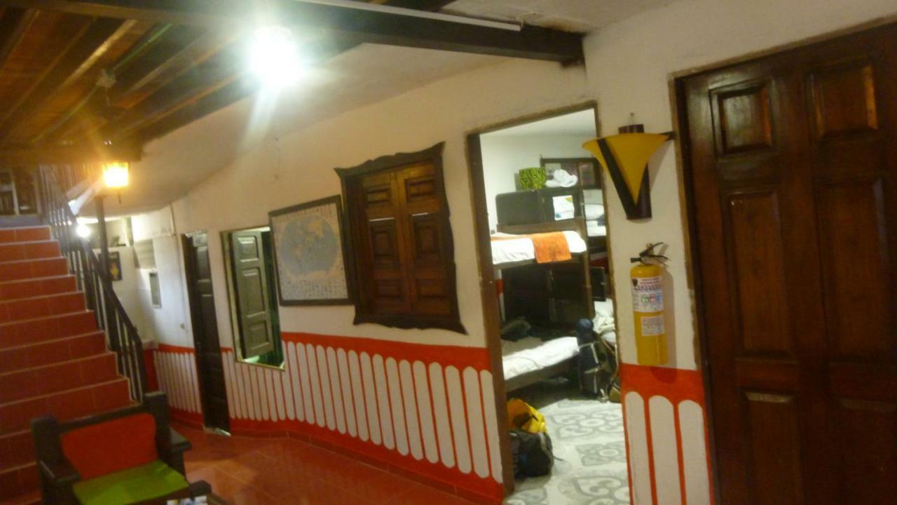 ホテル Casa Turistica Art-Velez サレント エクステリア 写真