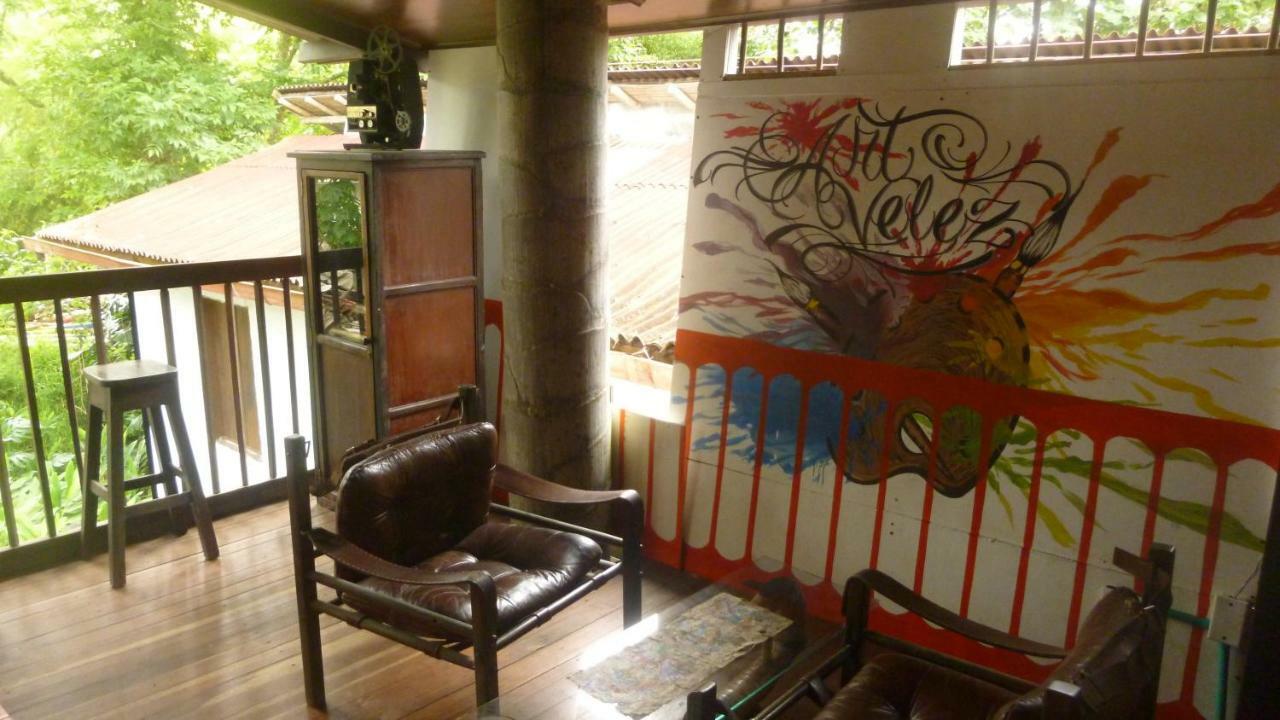 ホテル Casa Turistica Art-Velez サレント エクステリア 写真